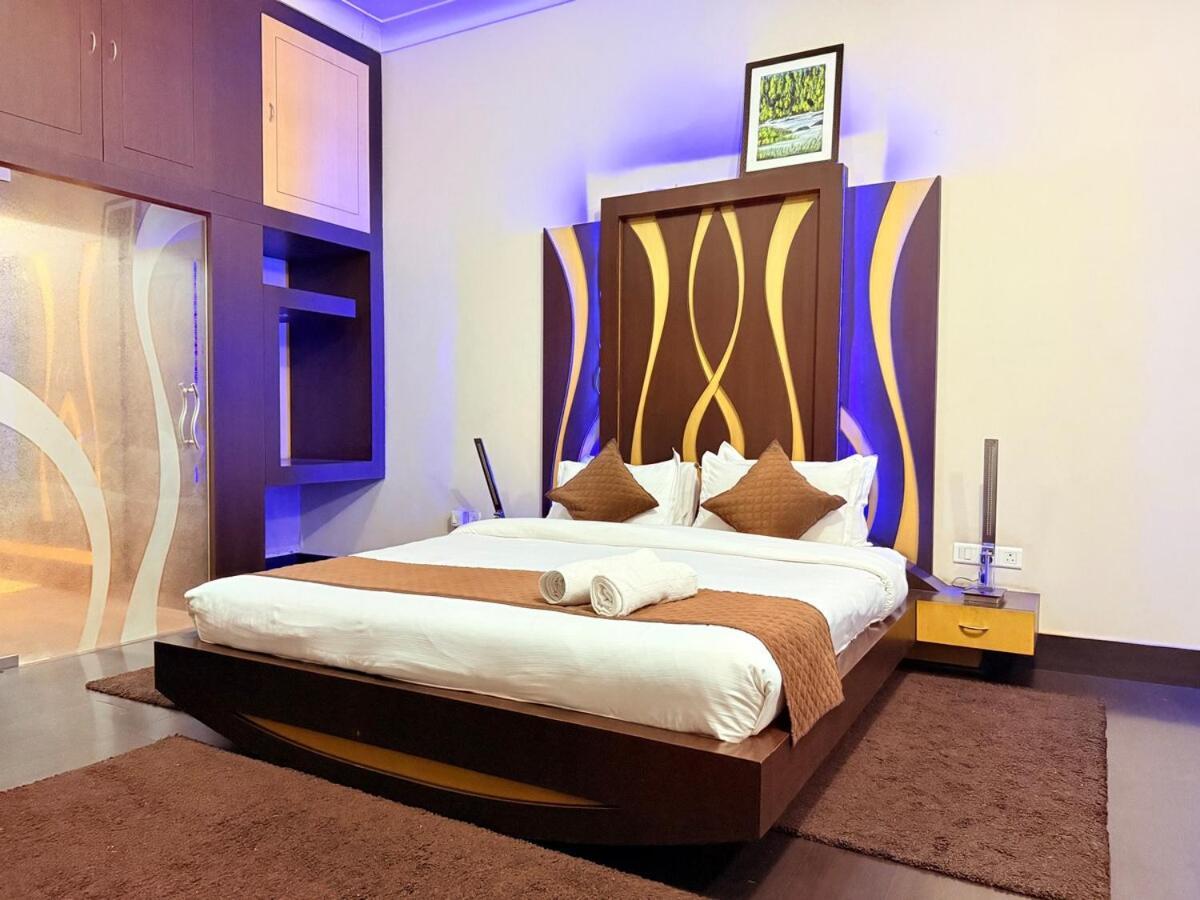 Palm Mansion By Palm Leisure Stays جايبور المظهر الخارجي الصورة