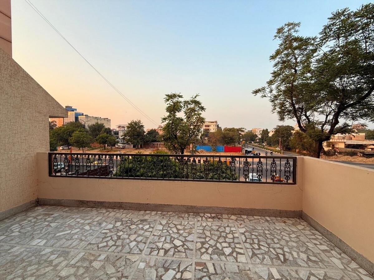 Palm Mansion By Palm Leisure Stays جايبور المظهر الخارجي الصورة